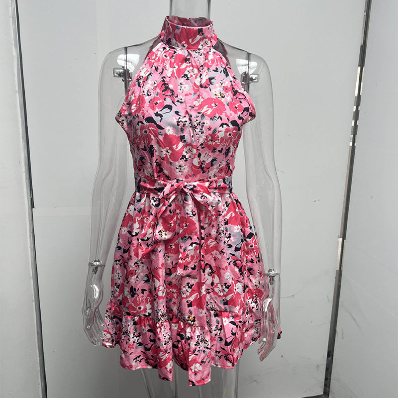 Amira“ – Blumenprint-Halterneck Kleid mit Rüschen