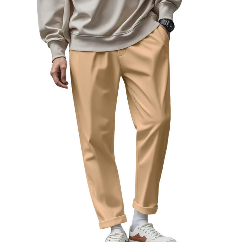 Herrenhose mit Taschen