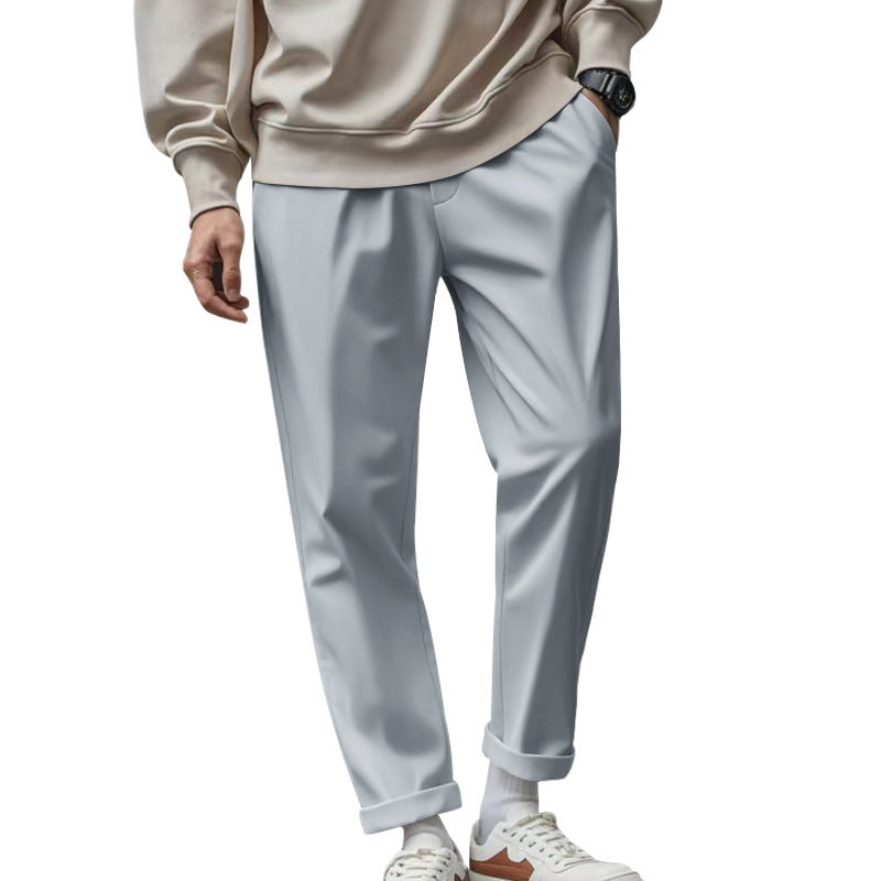 Herrenhose mit Taschen