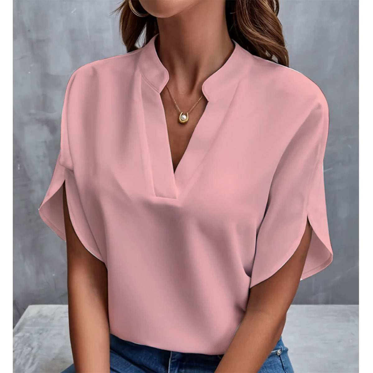 „Elin“ – Chiffon V-Neck Shirt