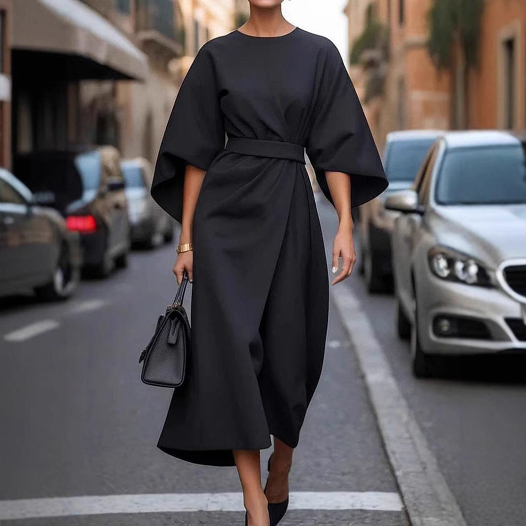„Amelia“ – Elegantes Kleid mit Fledermausärmeln &amp; Taillengürtel